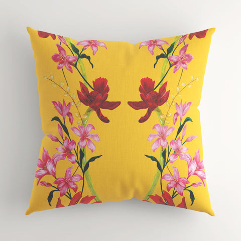 Gleaming Tropics Cushion Cover